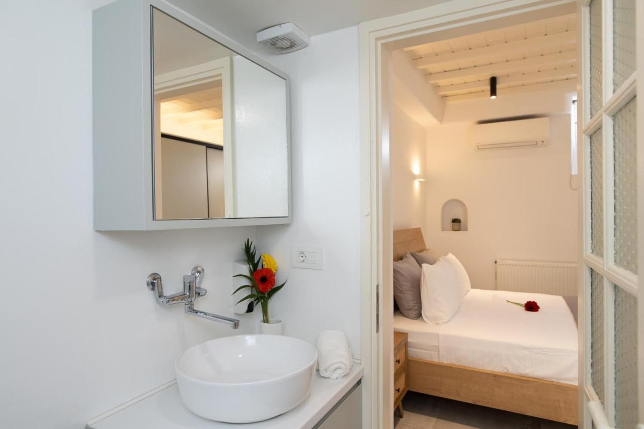 The Mykonos Bougainvillea Townhouse Mykonos Town ภายนอก รูปภาพ